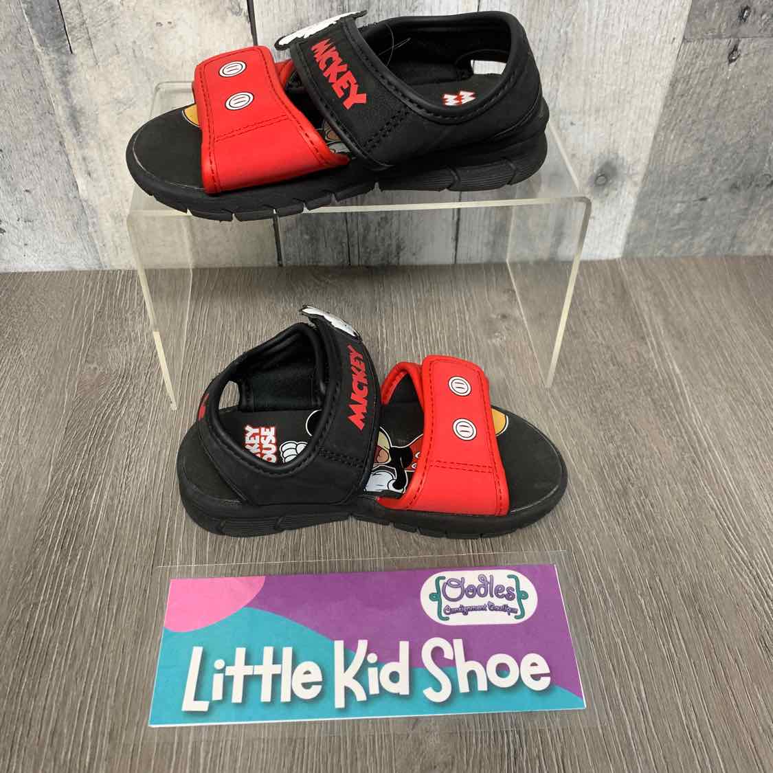 Size 8 Black/Red Disney Sandals