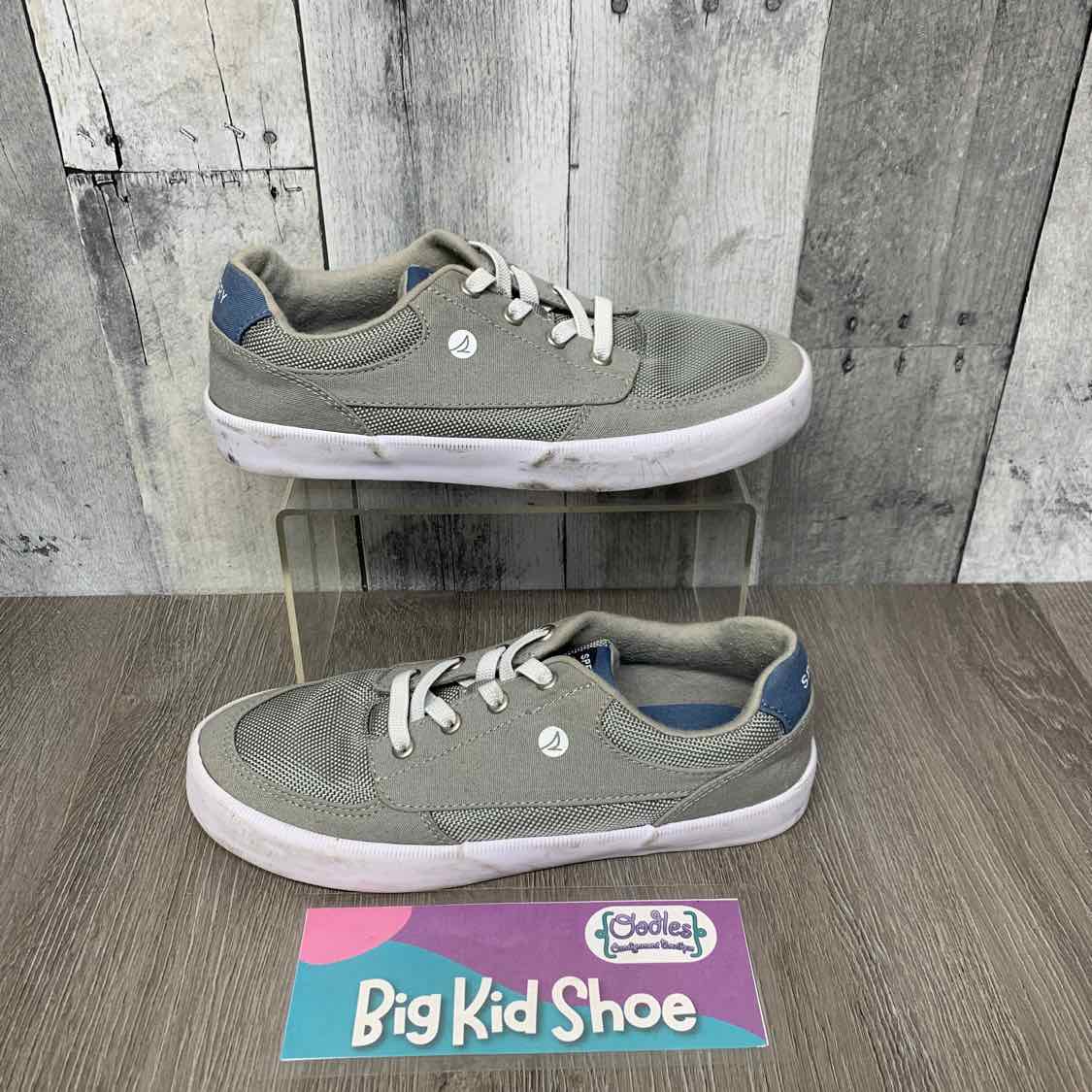 Size 4 Gray Sperry Sneakers