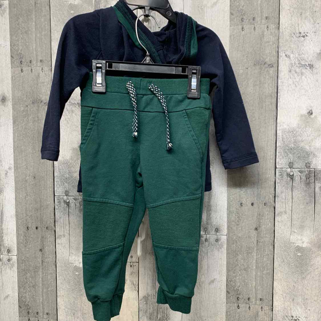 Size 18 Months Navy/Green Tommy Bahama Sweats - 2pc