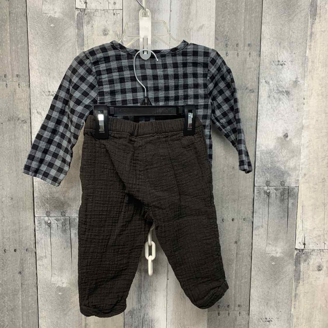 Size 12 Months Gray/Black Carter's Shirt/Pants
