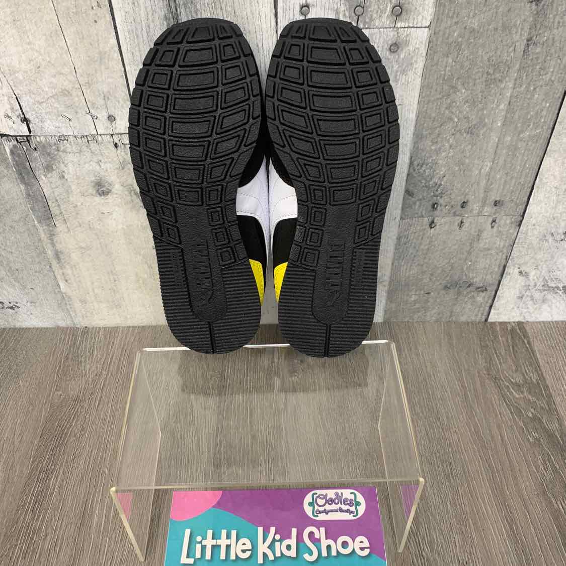 Size 1 Black/Yellow Puma Sneakers