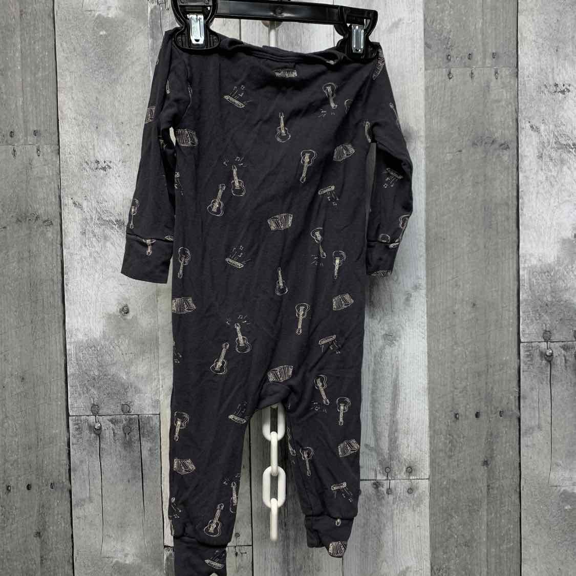 Size 3-6 Months Gray Print Gerber Footy PJs