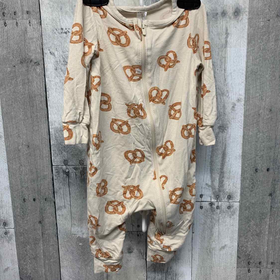 Size 6-9 Months Tan Print Modern Moments by Gerber Footy PJs
