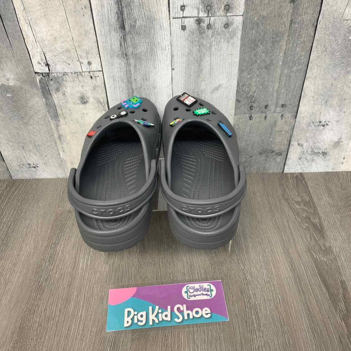 Size 6 Gray Crocs Water Shoes