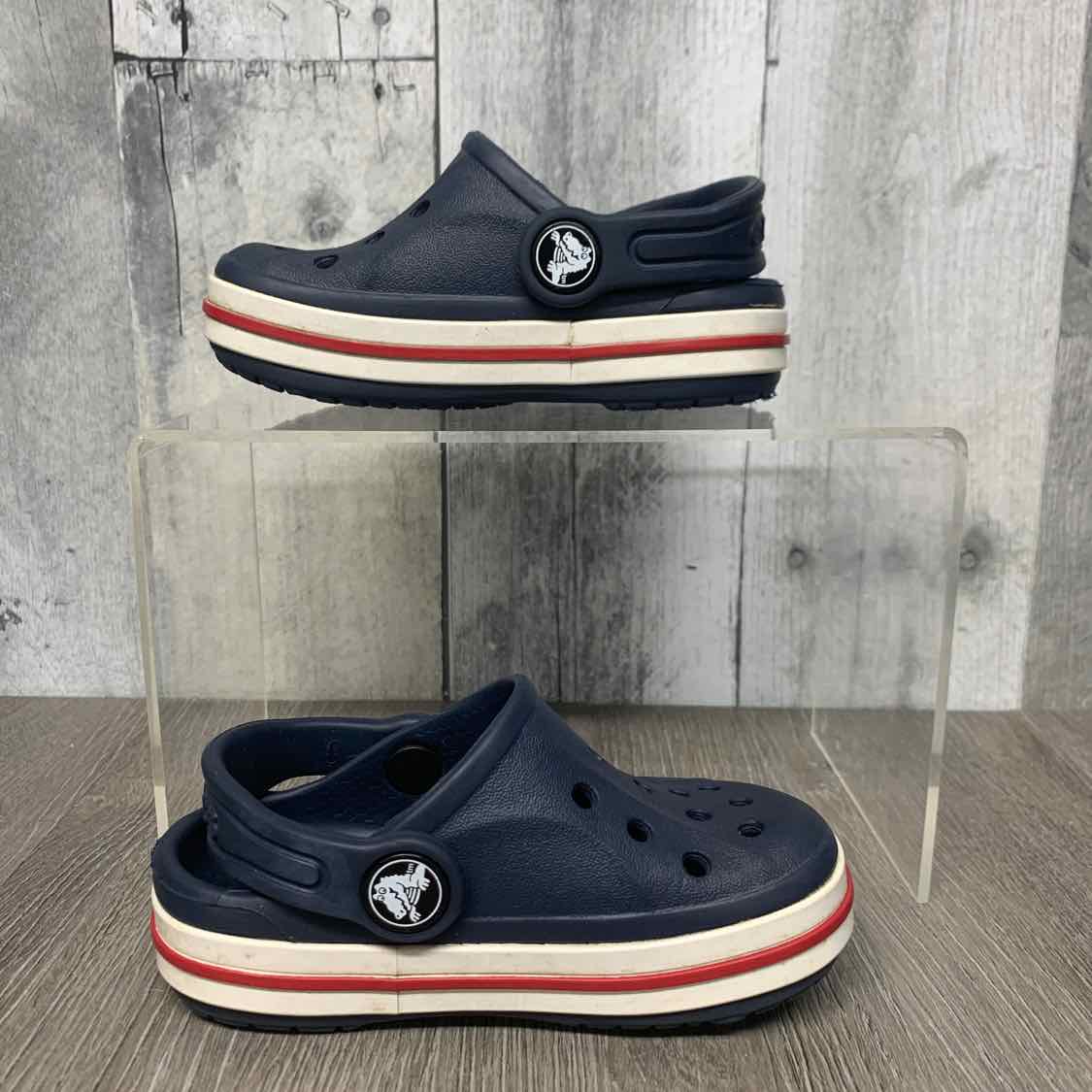 Size 5 Navy Crocs Water Shoes