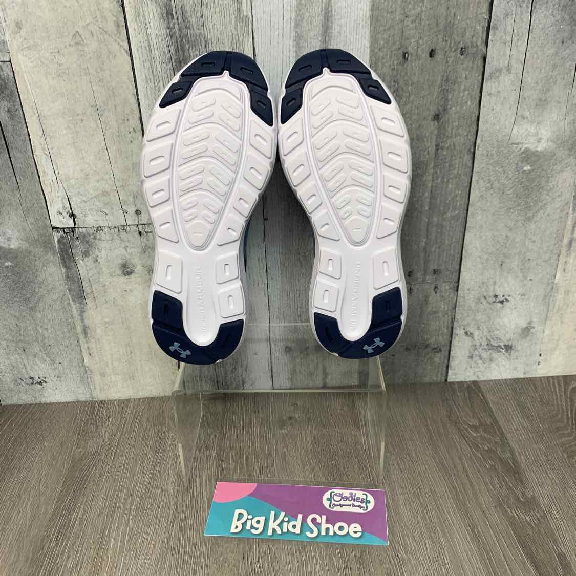 Size 5.5 Blue/Navy Sport Brand Sneakers