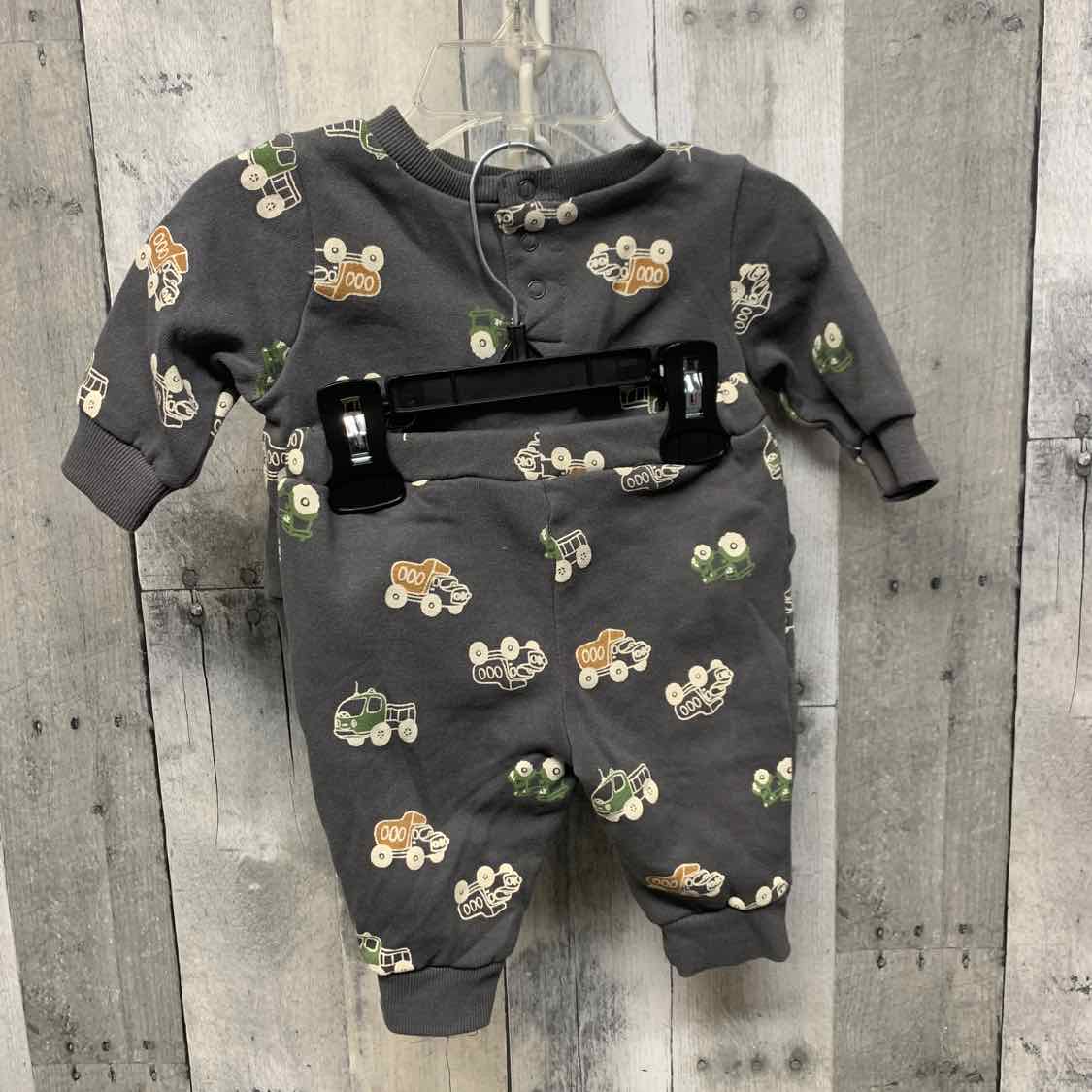 Size 0-3 Months Gray Graphic B Brand Sweats - 2pc