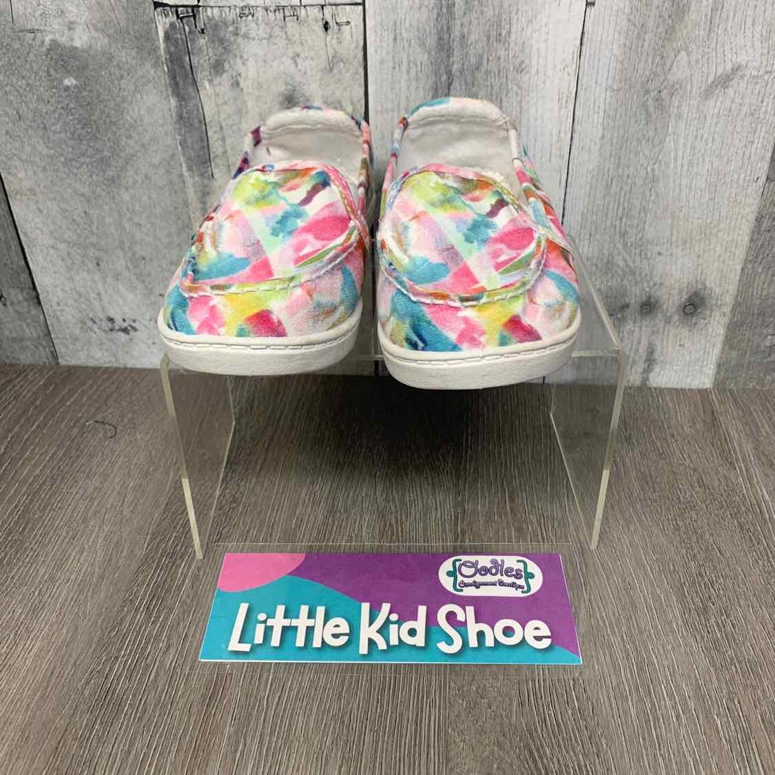 Size 11 White/Pink Roxy Loafers