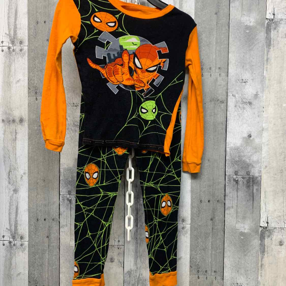 Size 8 Orange/Black Marvel 2pc PJs