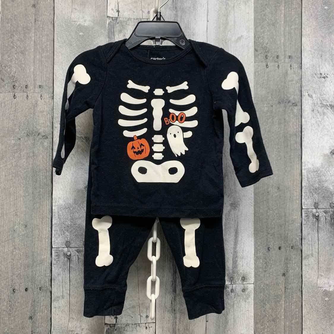 Size 6-9 Months Black/White Carter's 2pc PJs