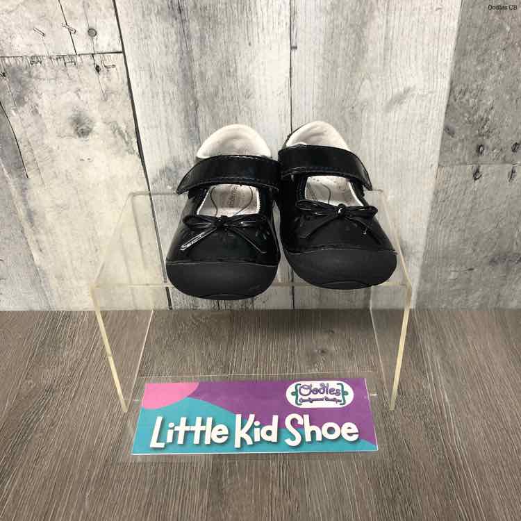 Size 3 Wide Black Stride Rite Sneakers
