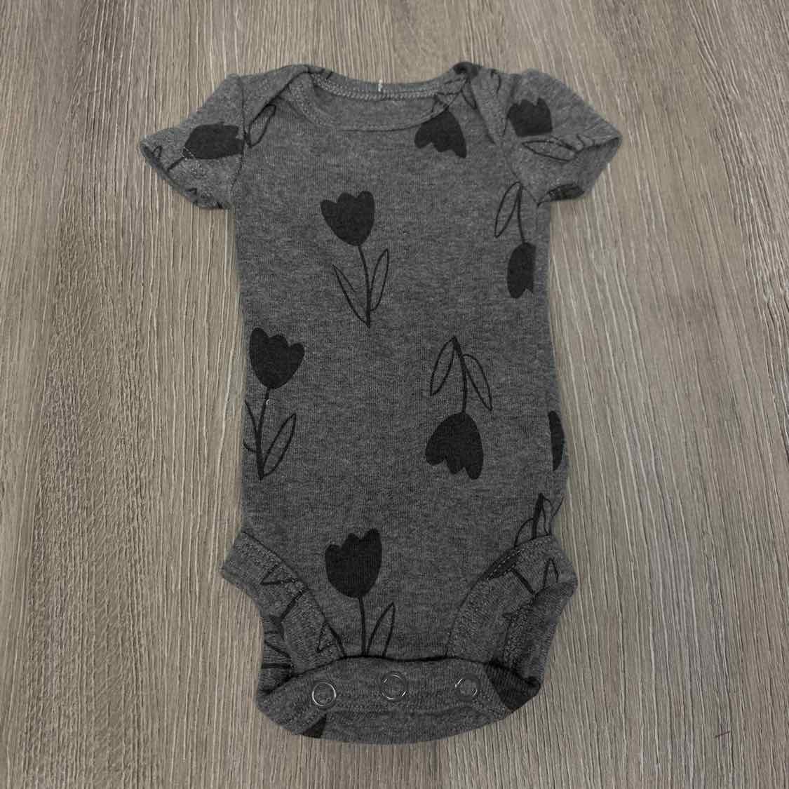 Size Preemie Gray Print Carter's Bodysuit
