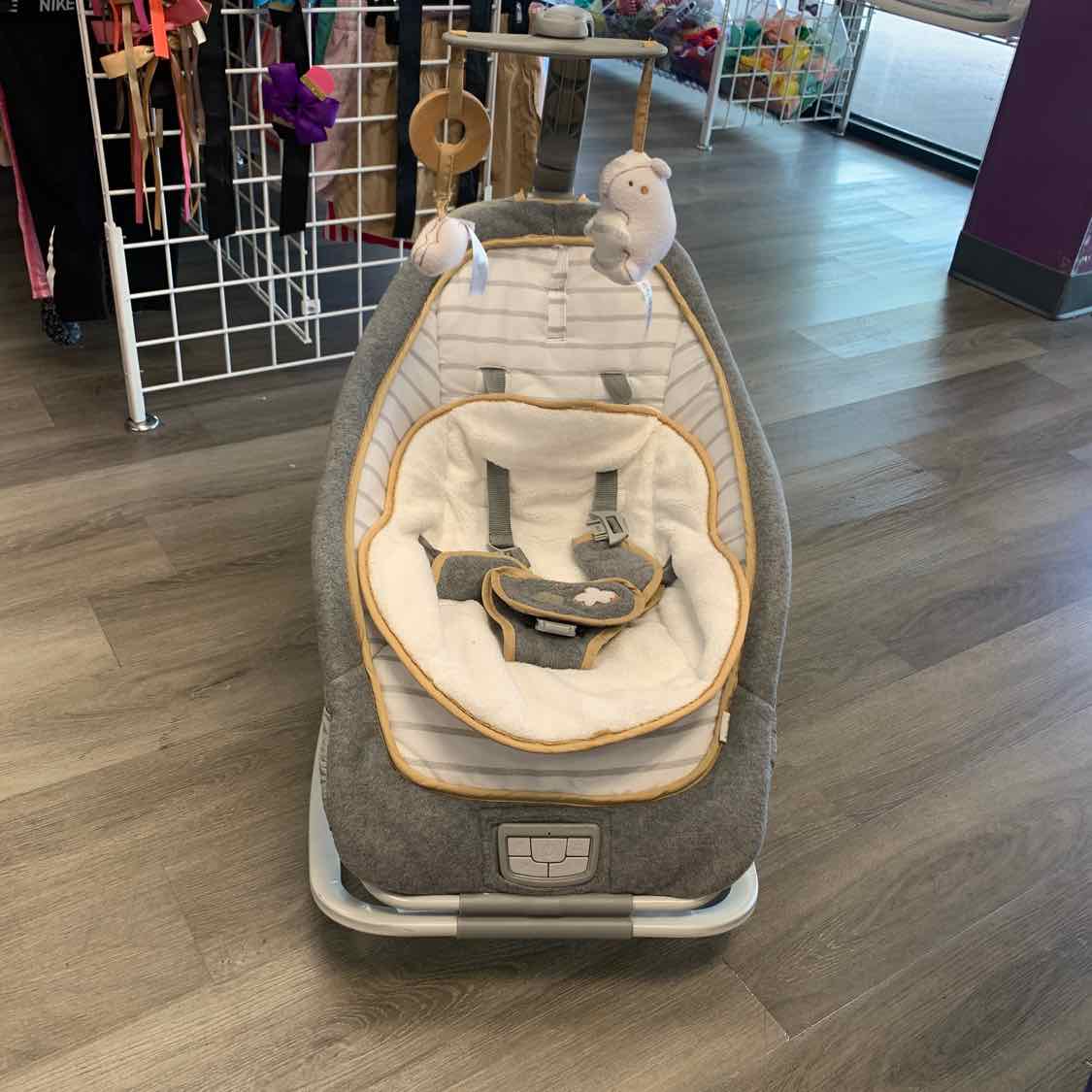 Ingenuity Gray Rocker