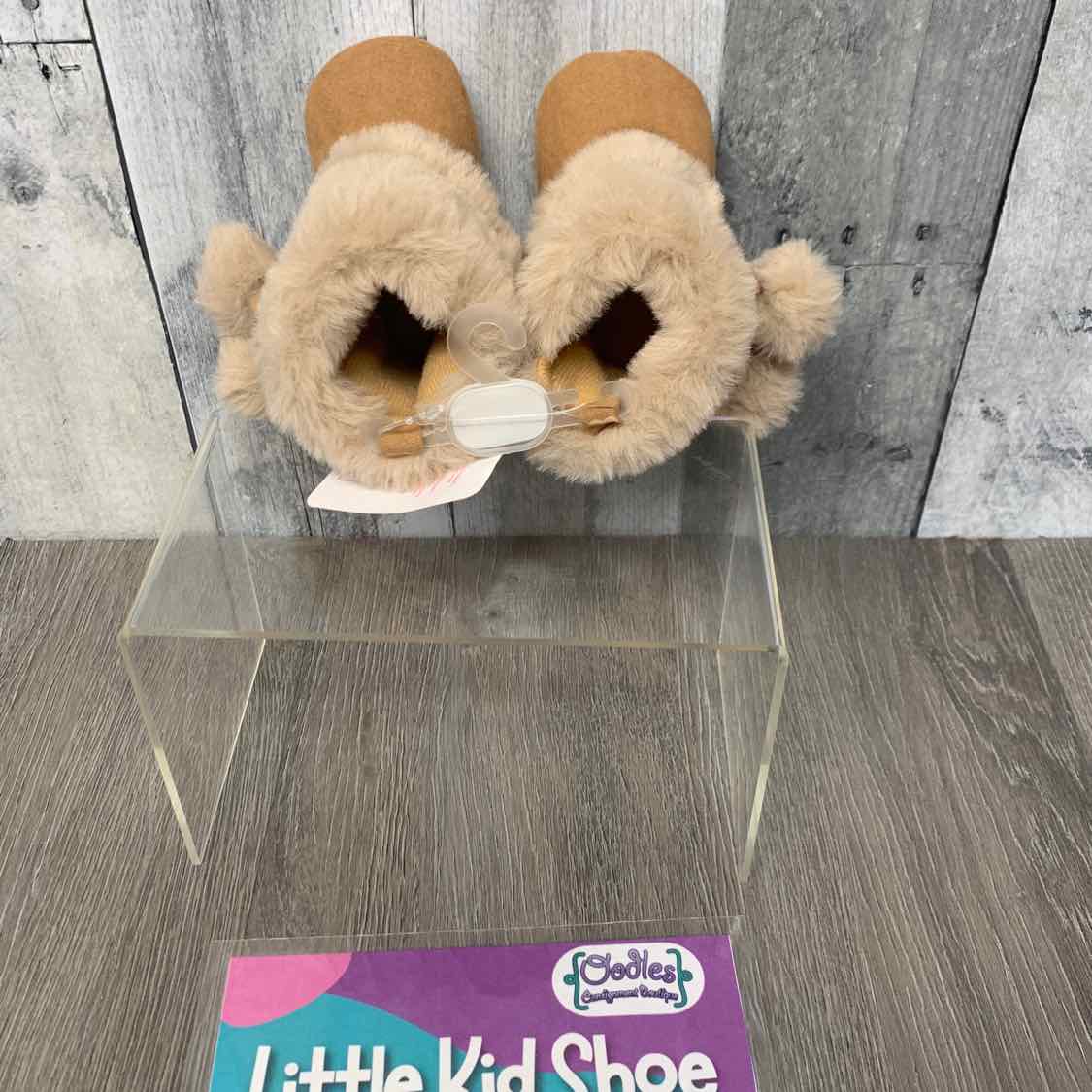 Size 2 Tan Stepping Stones Soft Sole Shoes