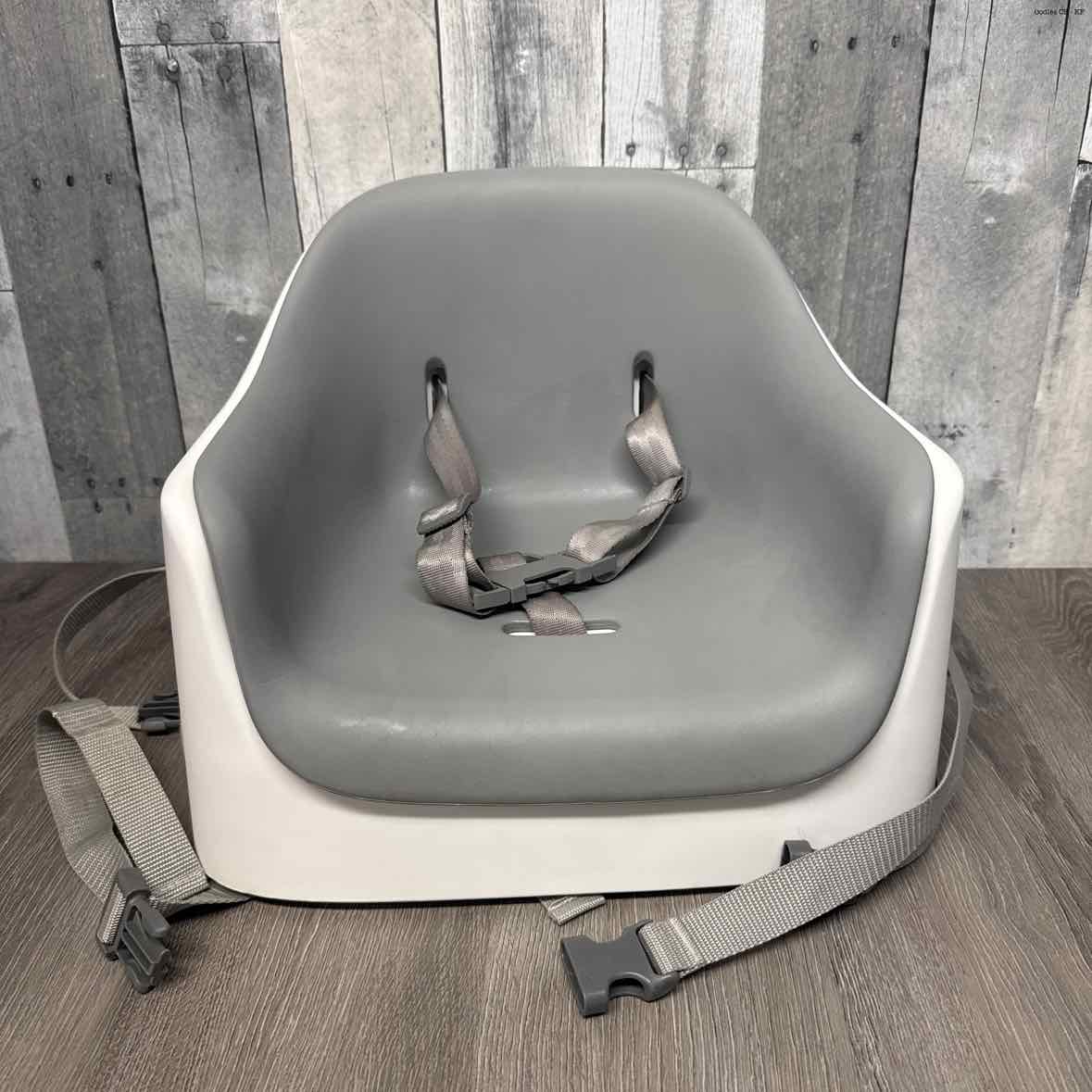 OXO White/Gray Booster