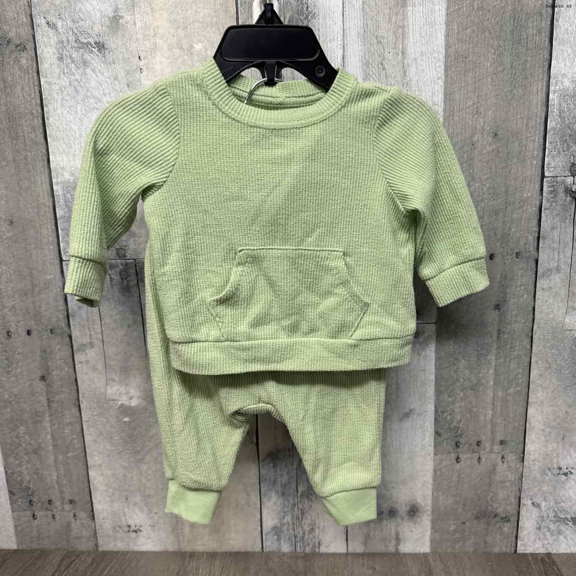 Size 0-3 Months Green Cat & Jack Shirt/Pants