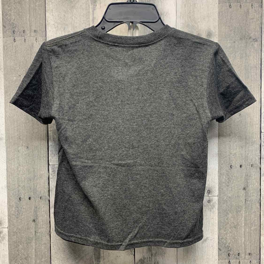 Size 4/5 Gray Graphic Star Wars T Shirt