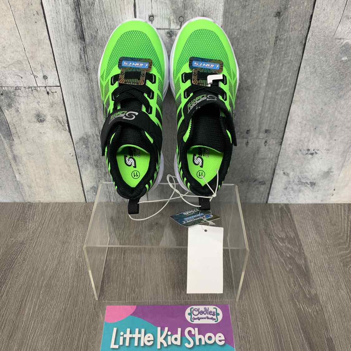 Size 11 Green/Black Skechers Sneakers