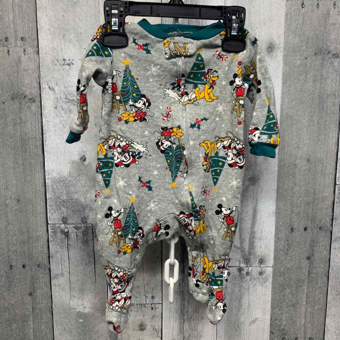 Size 0-3 Months Gray/Green Disney Footy PJs