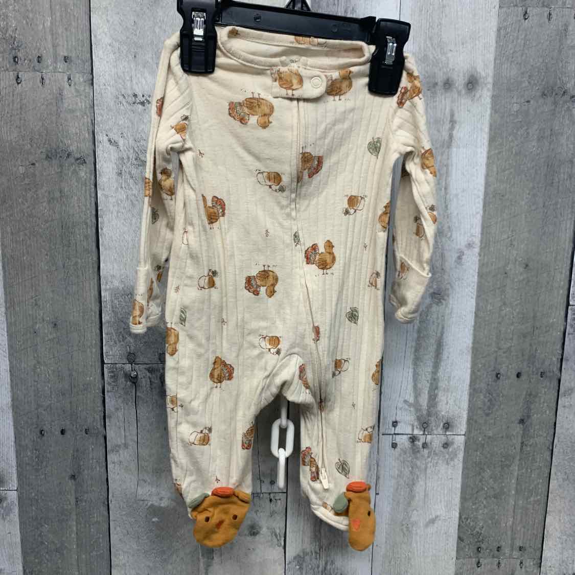 Size 3 Months Ivory Print Just One You Footy PJs