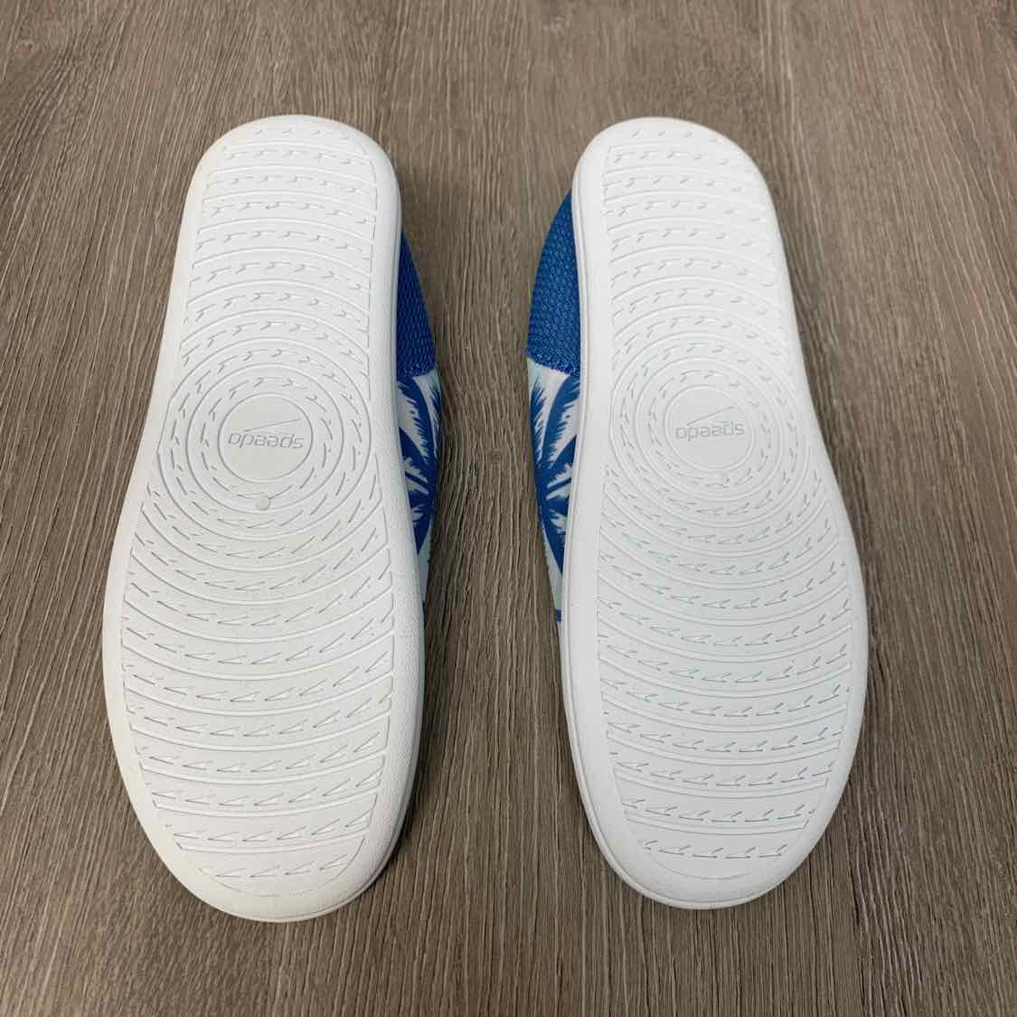 Size 2/3 Blue Print Speedo Water Shoes