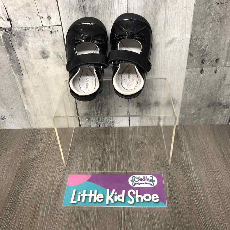 Size 3 Wide Black Stride Rite Sneakers