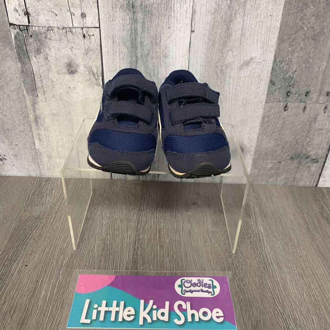 Size 5 Navy Puma Sneakers