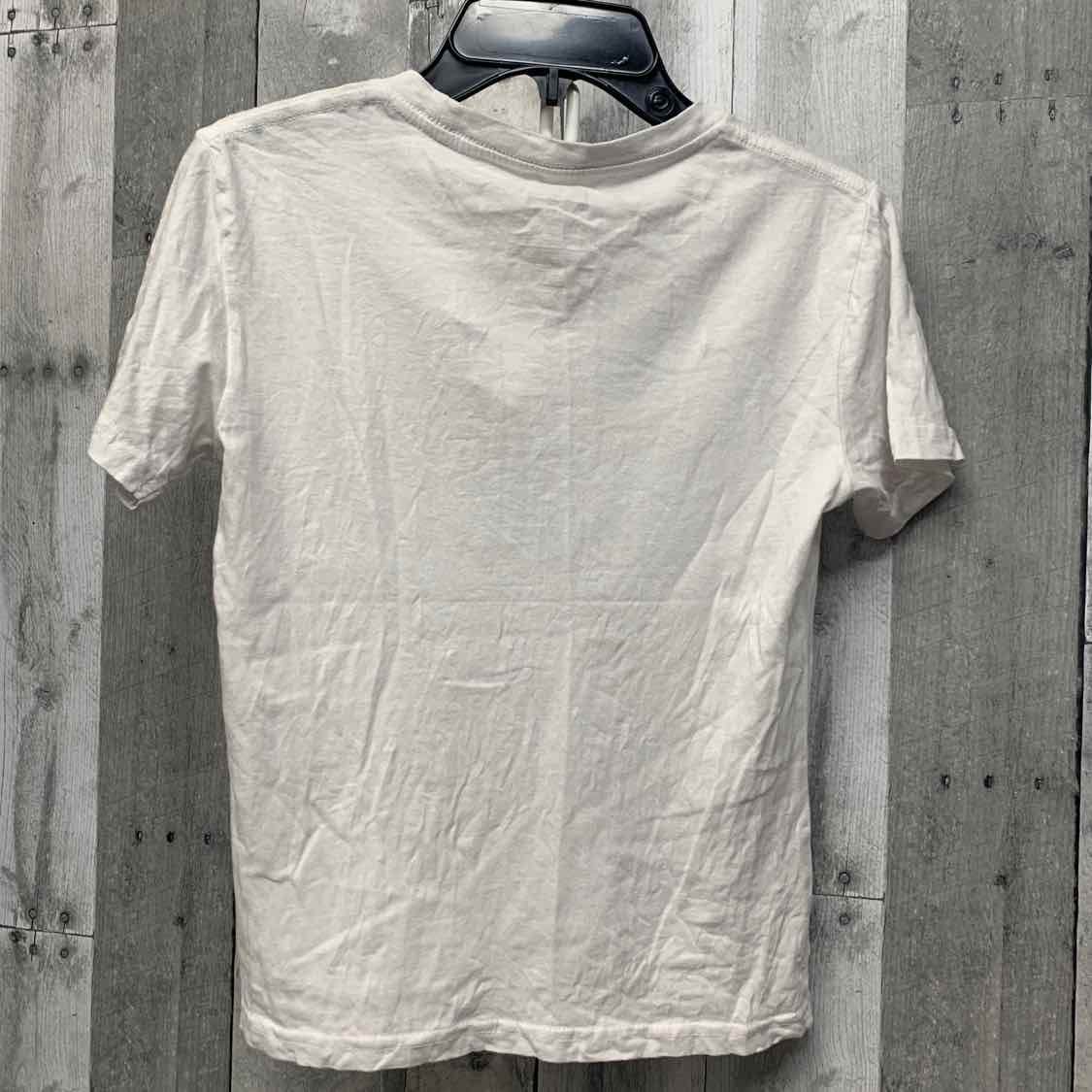 Size 7 White Graphic Quiksilver T Shirt