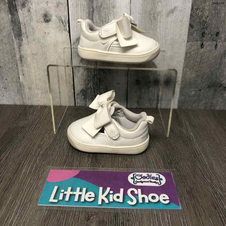 Size 3 Months White Stride Rite Sneakers