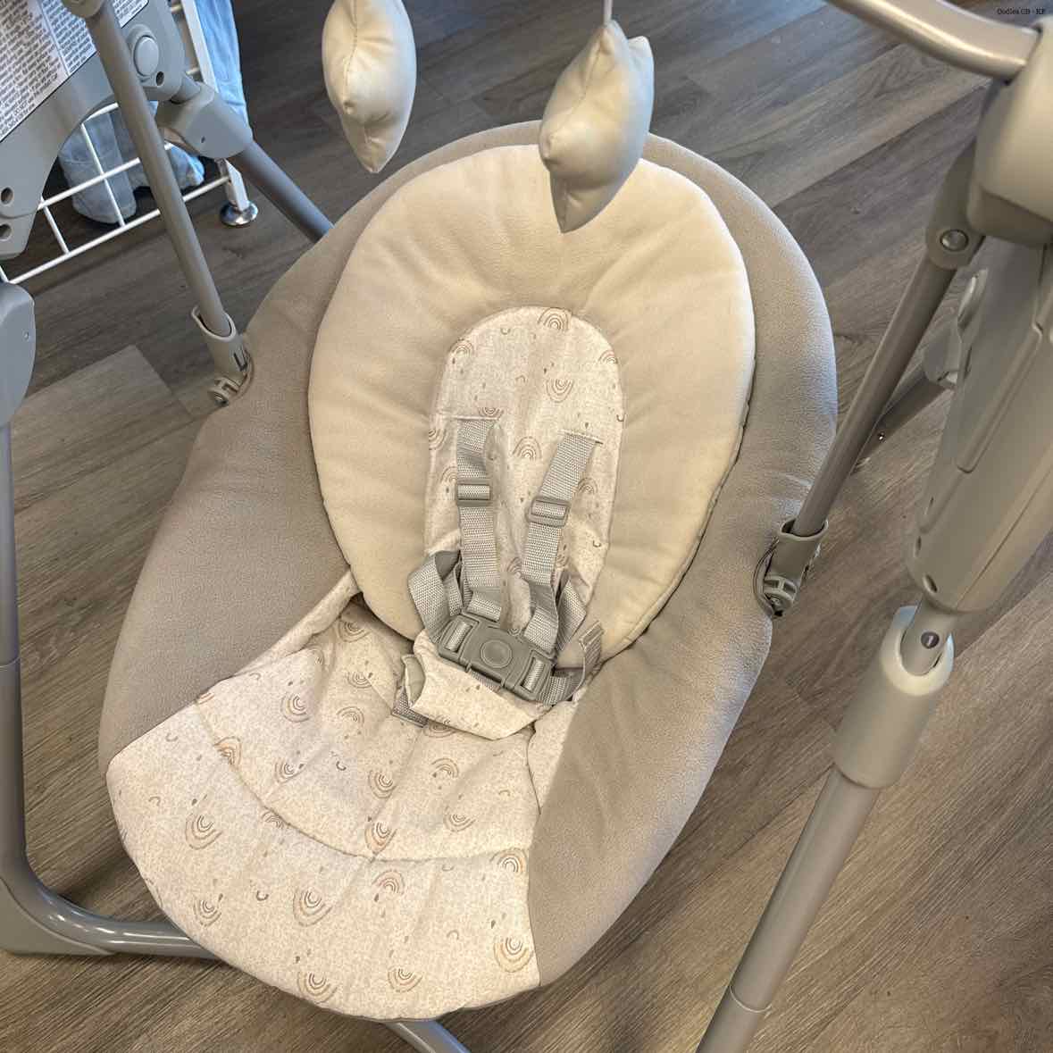 Graco Gray Print Travel Swing