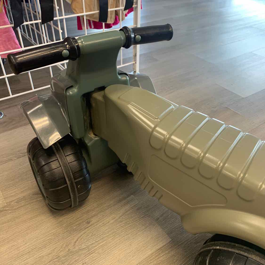 Generic Green Push Riding Toy