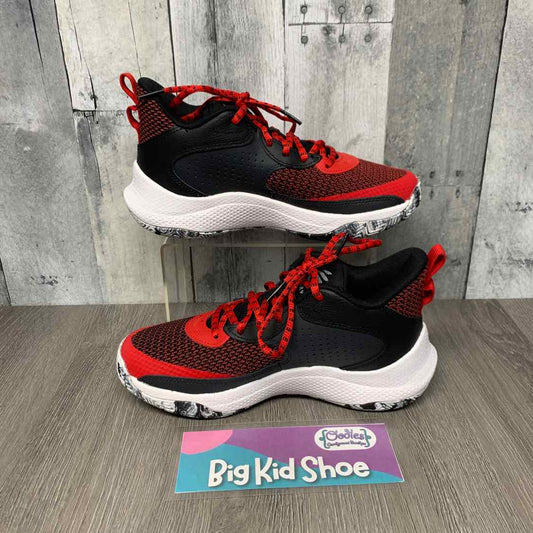 Size 5.5 Red/Black Sport Brand Sneakers