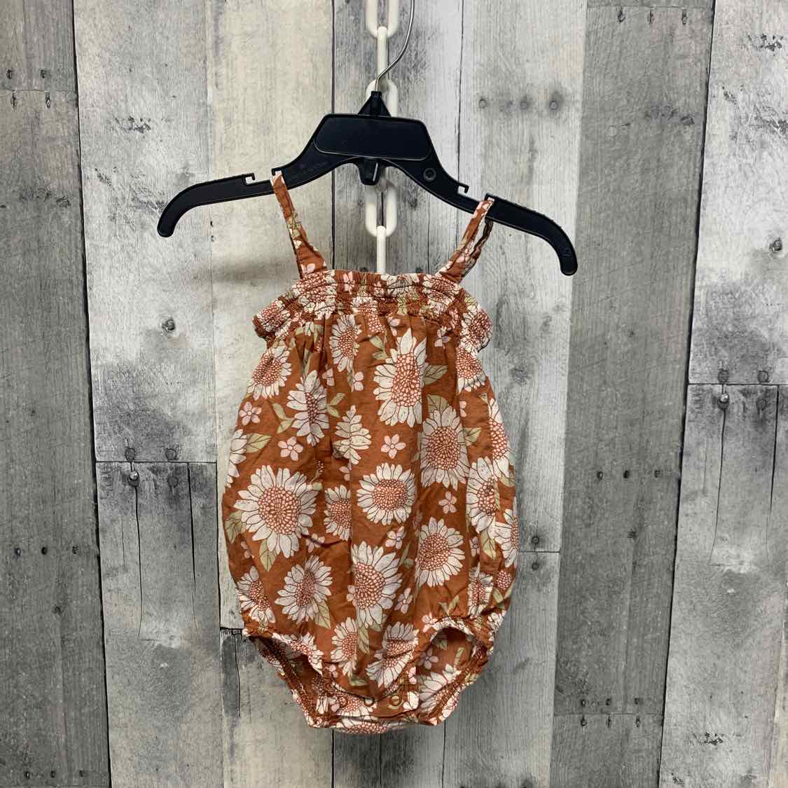 Size 12 Months Brown/White Carter's Romper