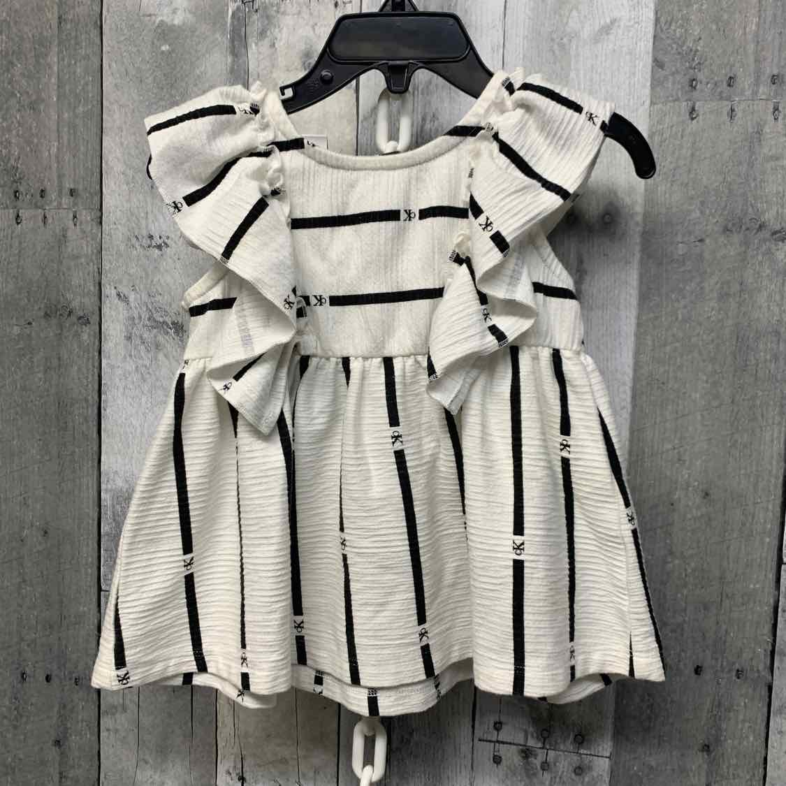 Size 3T White/Black Calvin Klein Short Sleeve Shirt