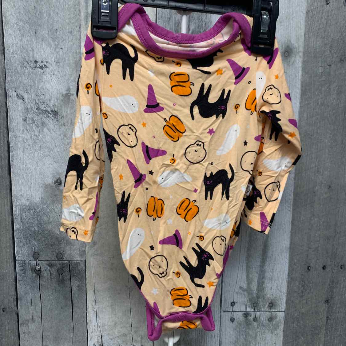 Size 6-9 Months Ivory Print Name Brand Bodysuit