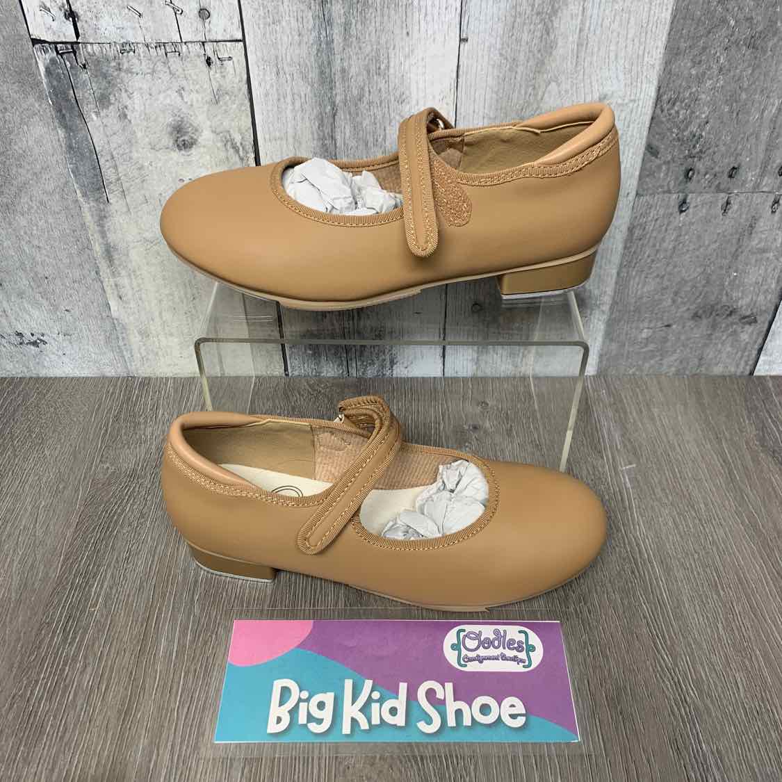 Size 2 Tan B Brand Tap Shoes