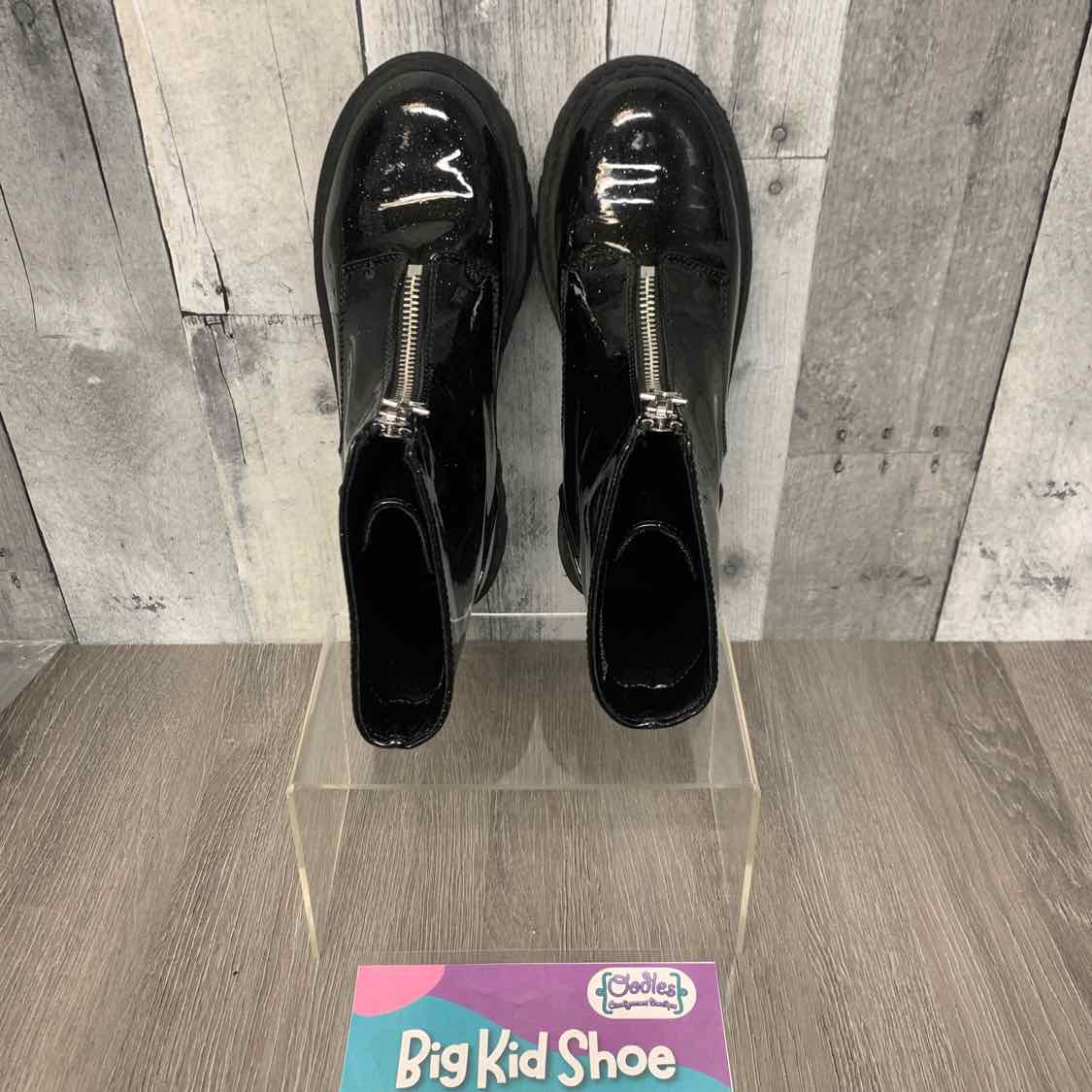 Size 3 Black Art Class Boots