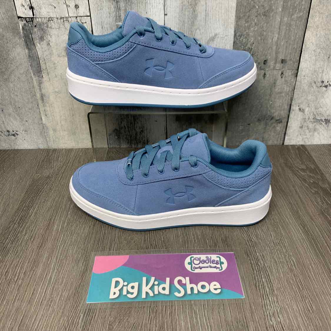 Size 5.5 Blue/White Sport Brand Sneakers