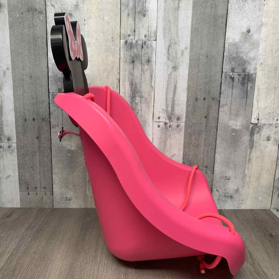 Delta Pink/Black Swing