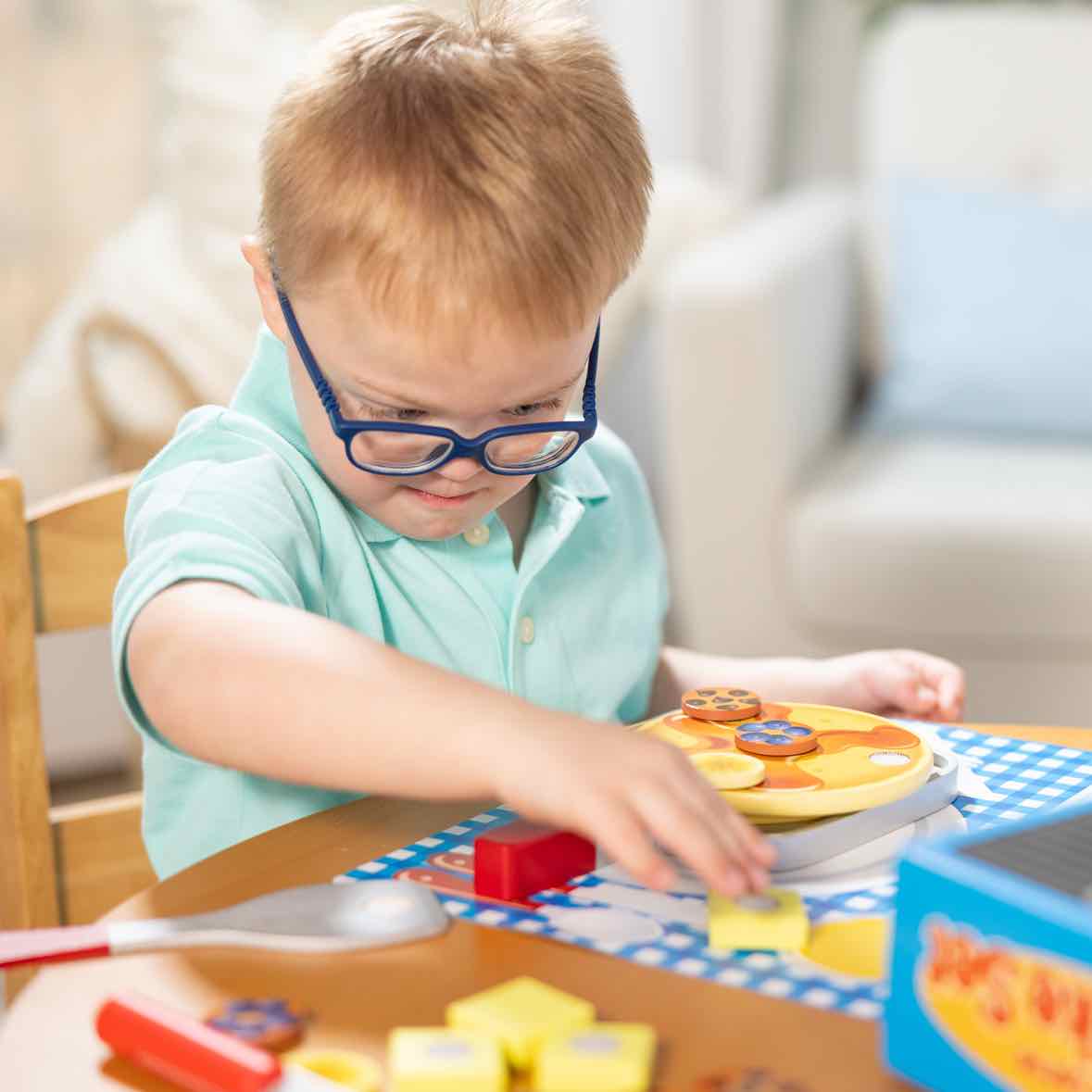 Melissa & Doug Flip & Serve Pancake Set