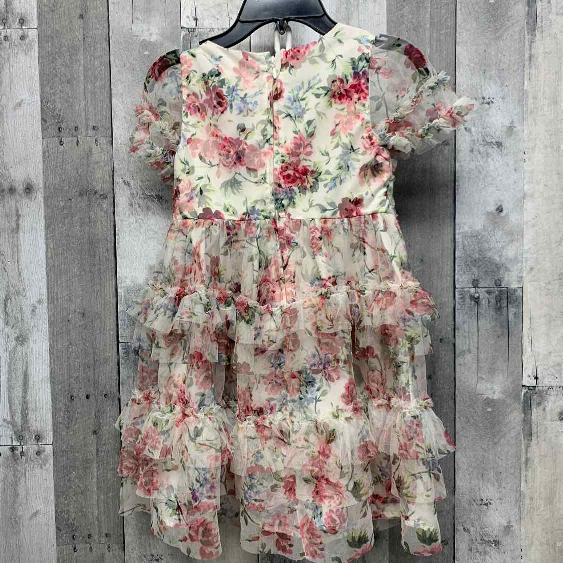 Size 7 White Floral Print Mid Brand Dress