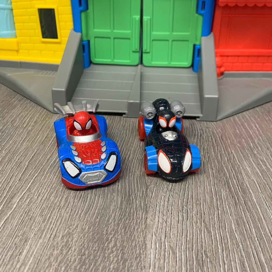 Marvel Gray/Blue Race Track