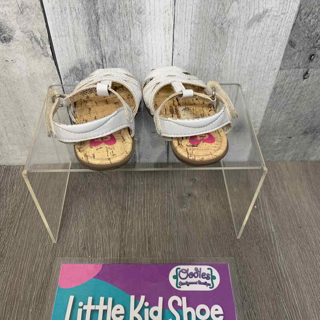 Size 1 White/Tan Stride Rite Sandals