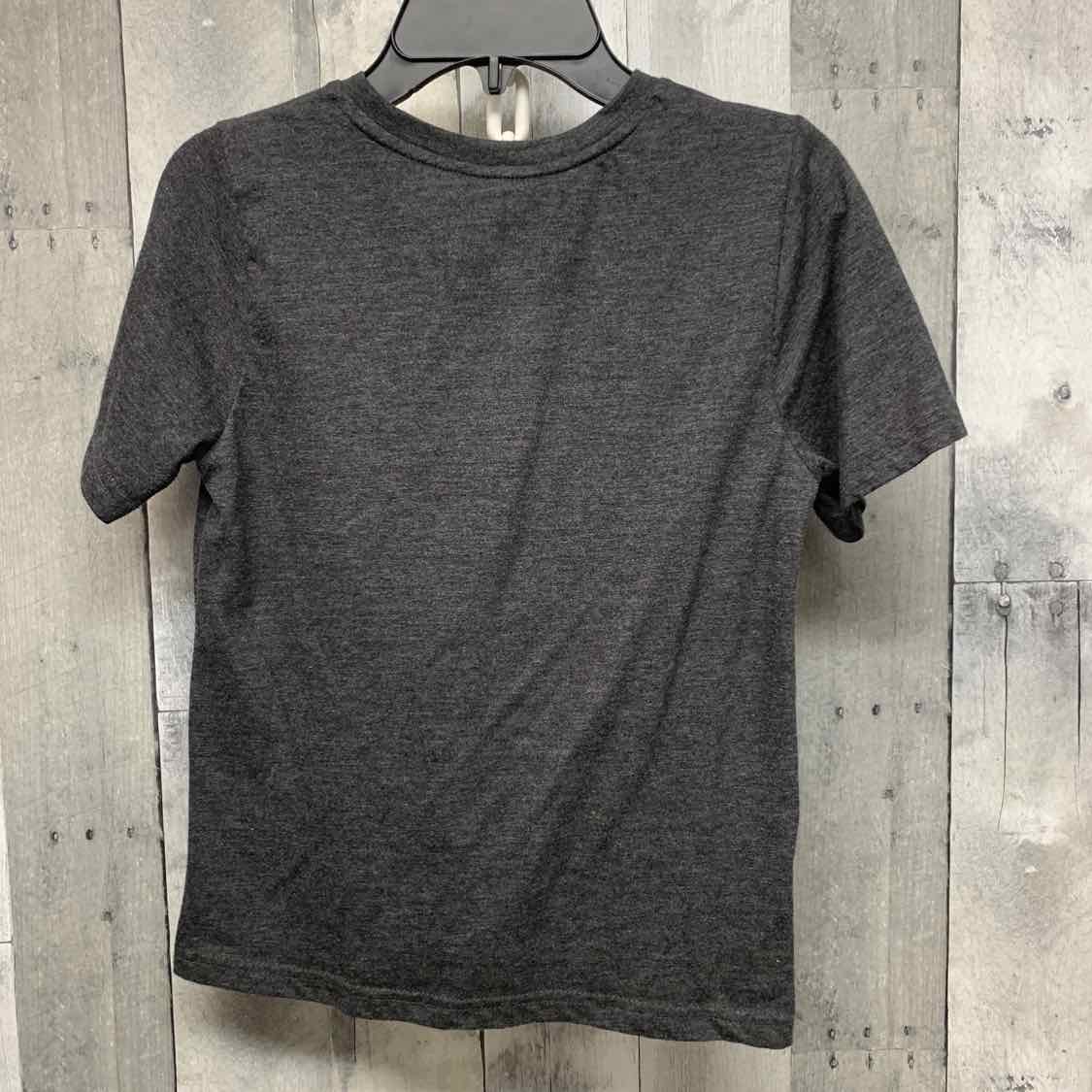Size 8 Gray Graphic B Brand T Shirt