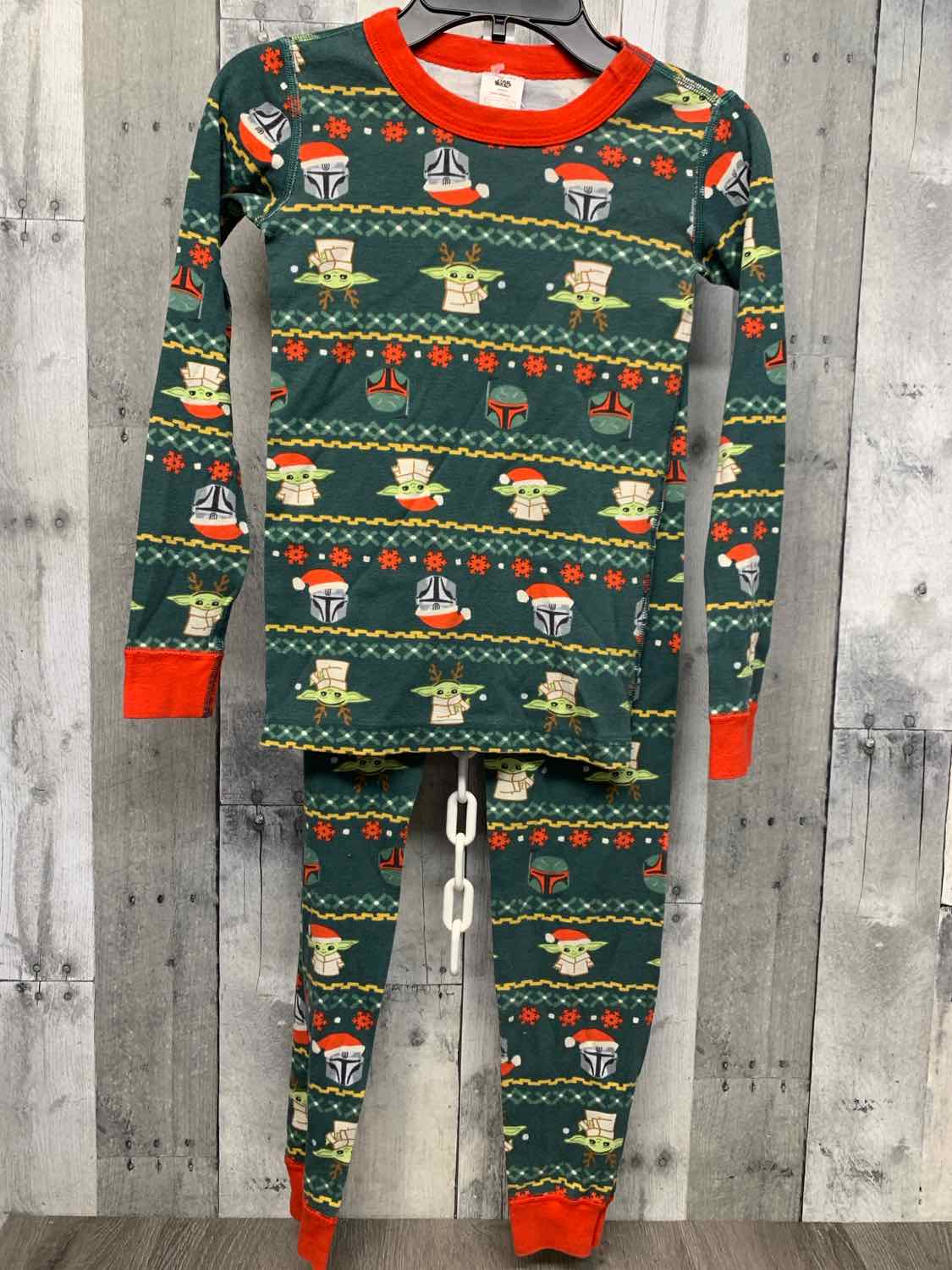 Size 8 Green Print Star Wars 2pc PJs