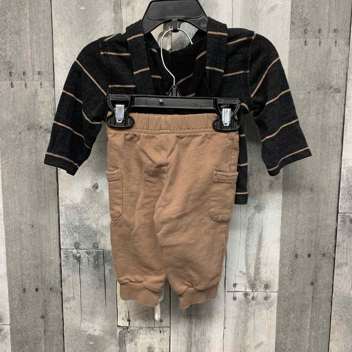 Size 6 Months Brown/Black Carter's Shirt/Pants
