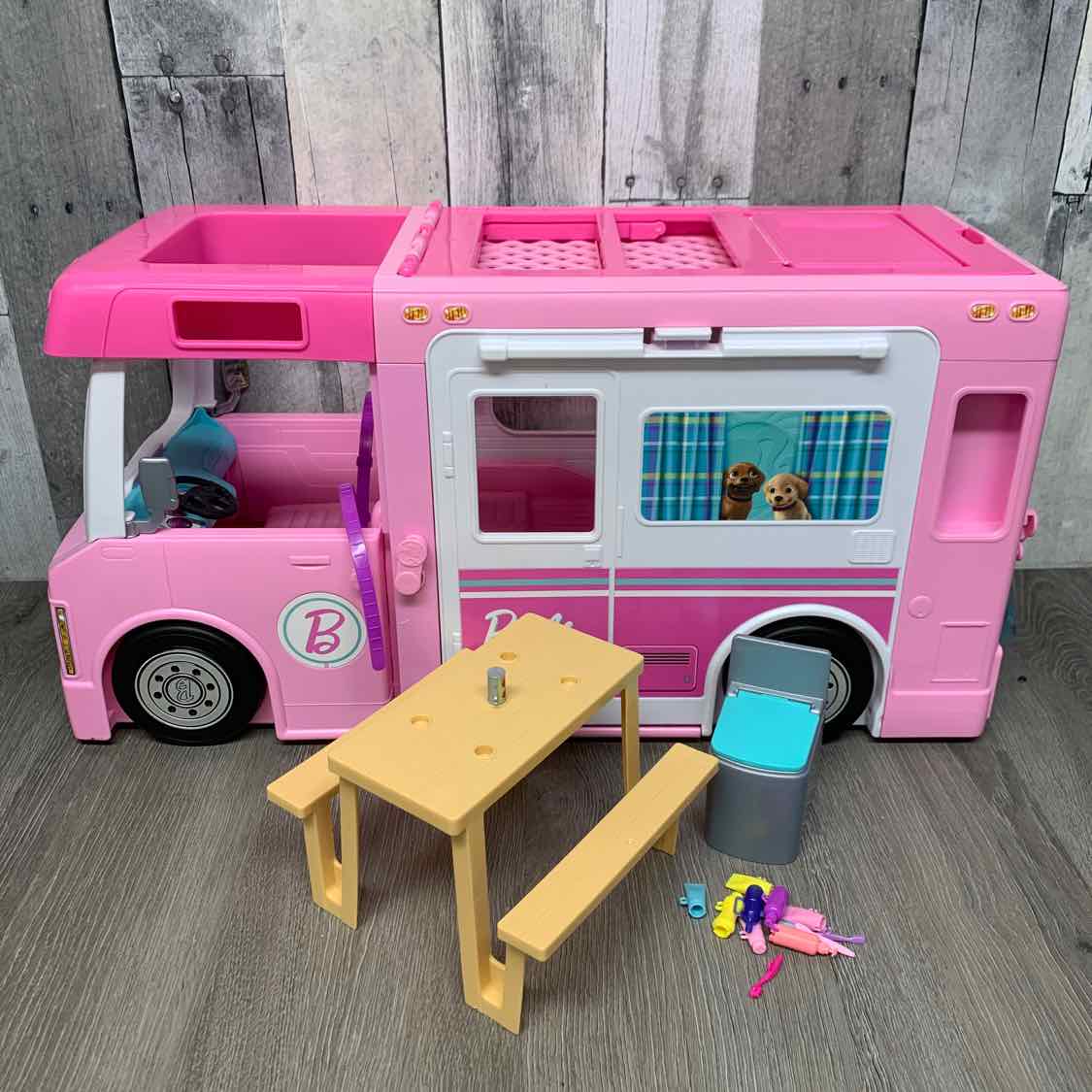 Barbie Pink Doll Playset