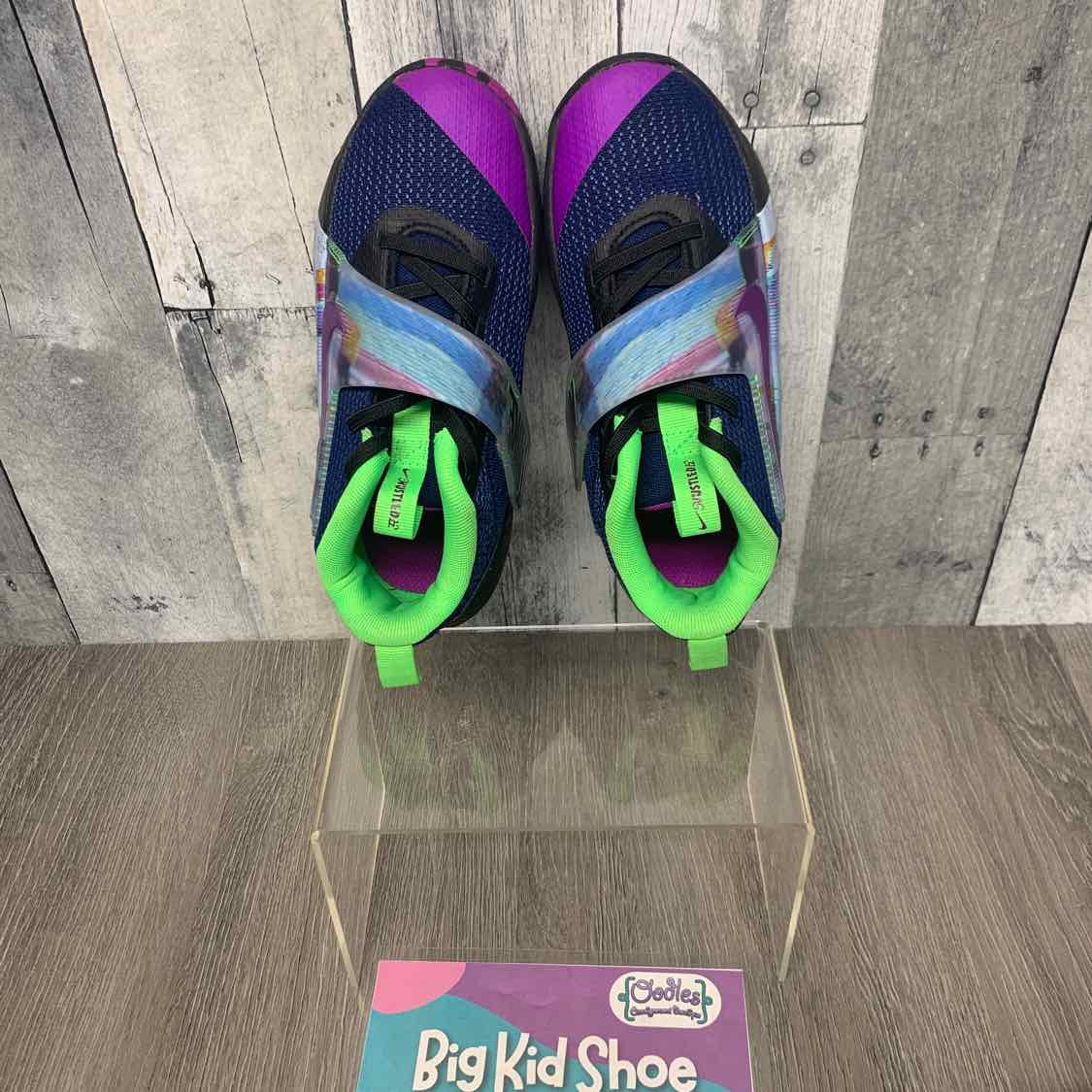 Size 1 Navy/Purple Sport Brand Sneakers
