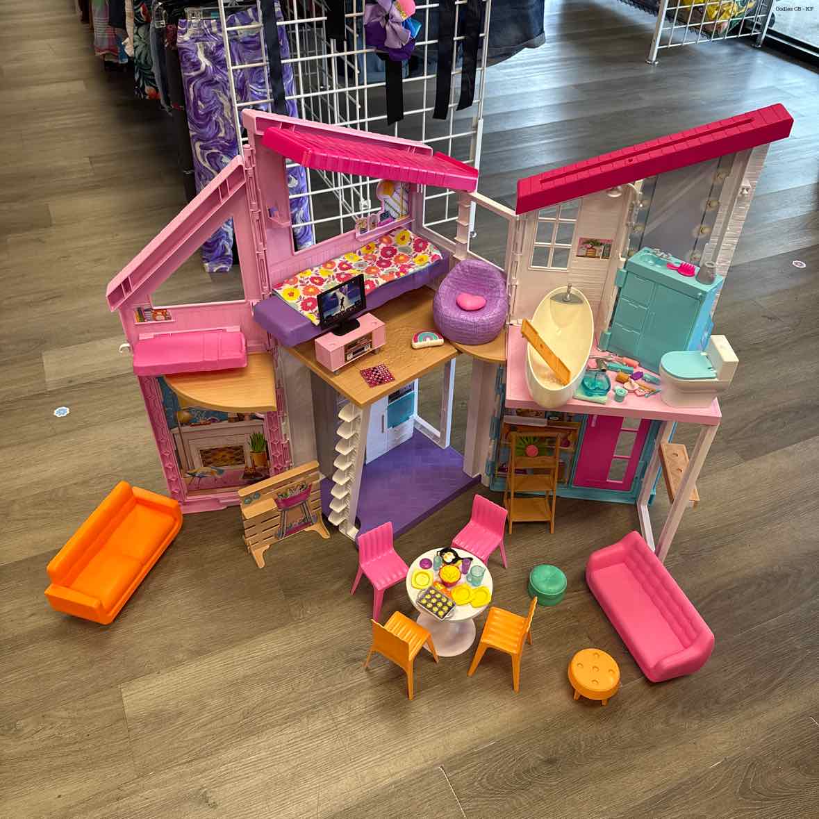 Barbie White/Pink Dollhouse