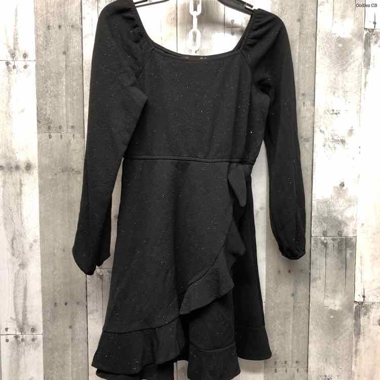 Size Medium Black B Brand LS Dress